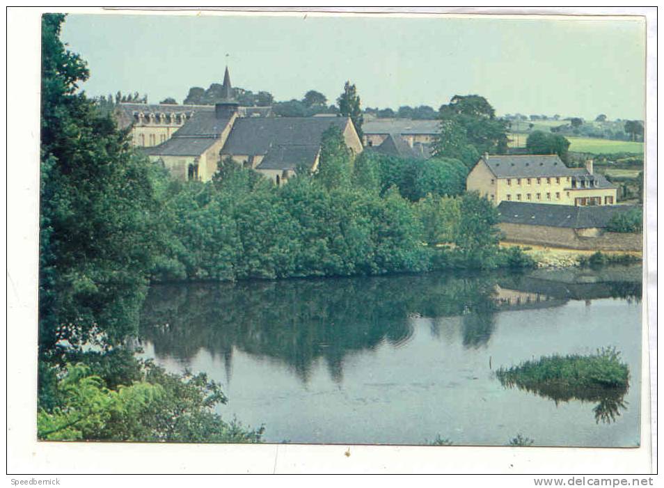 13842 Abbaye Notre Dame Port Salut, Entrammes Vue Générale . Photo Abbaye - Entrammes