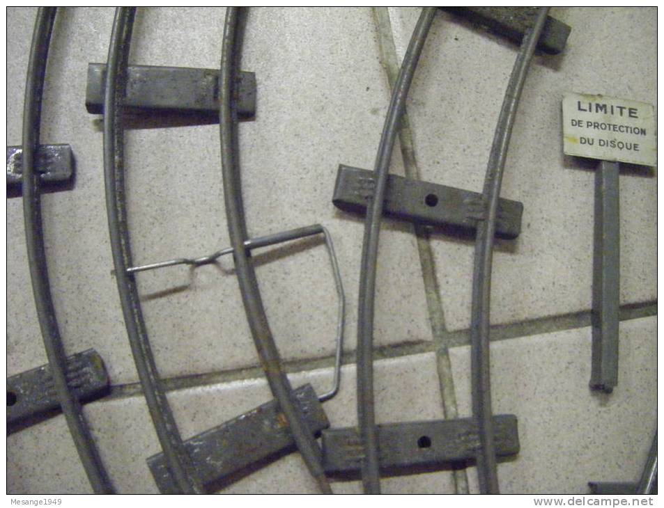 Accessoires Train   Rails  -ecartement 3.6 Cm-inscription Pres De La Manette -right 2 F T P -jep-meccano ?---- - Otros & Sin Clasificación