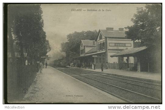 45 BRIARE Intérieur De La Gare - Briare