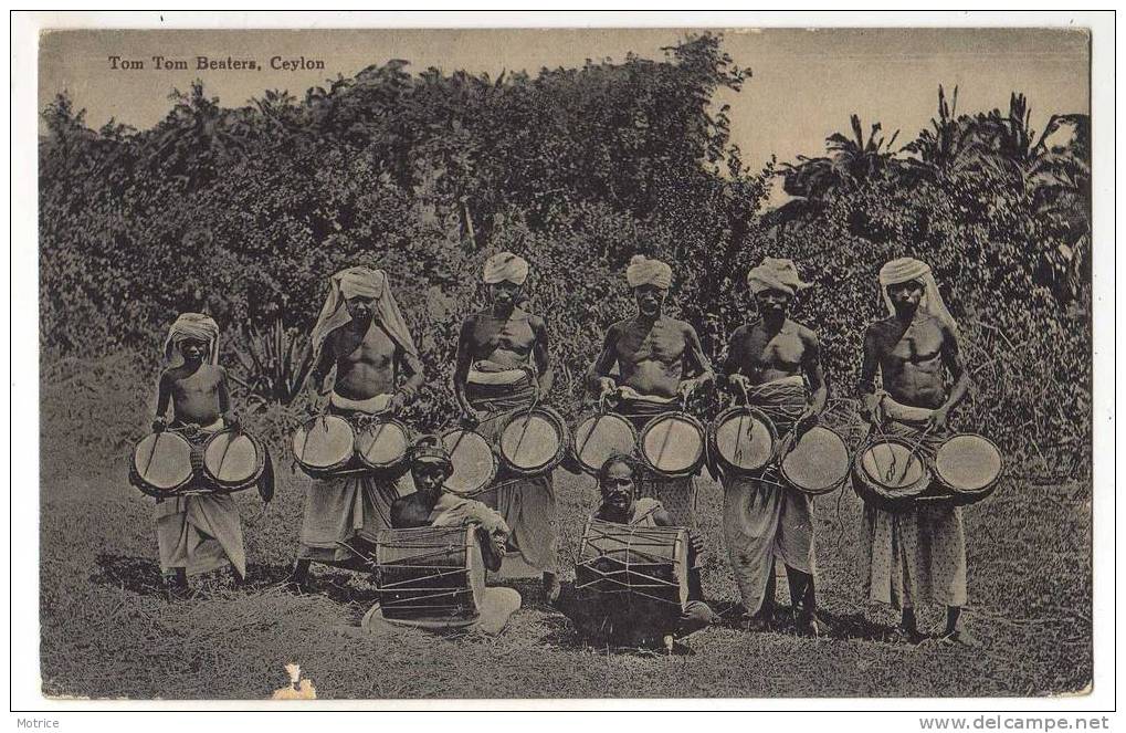 CEYLAN    -    Tom Tom Beaters,(musiciens De Ceylan). - Sri Lanka (Ceylon)