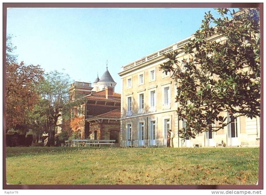 CPM  SAINT ANDEOL  LE CHÂTEAU  Centre De Formation B. S. N. - Autres & Non Classés