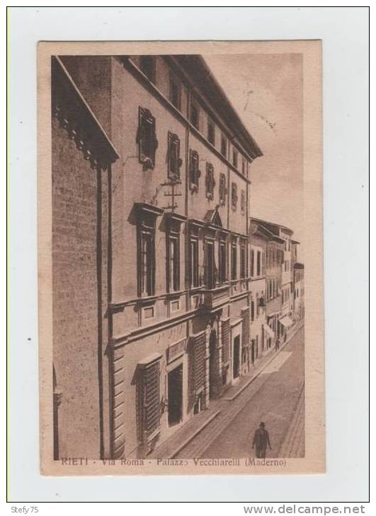 Rieti-via Roma-palazzo Vecchiarelli-maderno - Rieti