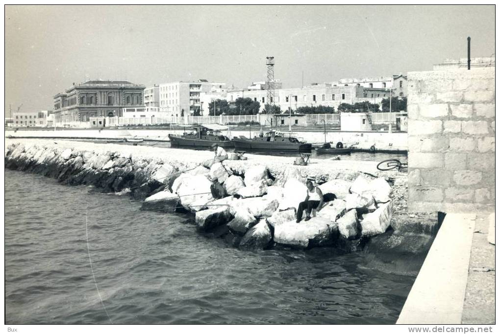 BARI  PORTO  FOTO - Luoghi