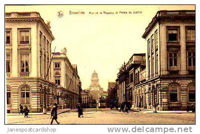 BRUXELLES - Rue De La Regence Et Palais De Justice - ANIMEE - 1920s - Bruxelles - Belguim. - Avenues, Boulevards