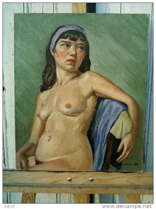 - NU DE FEMME ASSIS . HUILE SUR TOILE SIGNEE M. HERVIEU 58 . - Huiles