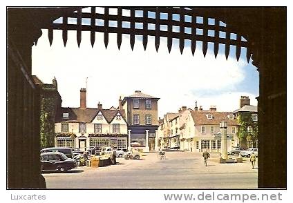 VIEW THROUGH ABBEY GATEWAY. BURY ST. EDMUNDS. - Other & Unclassified