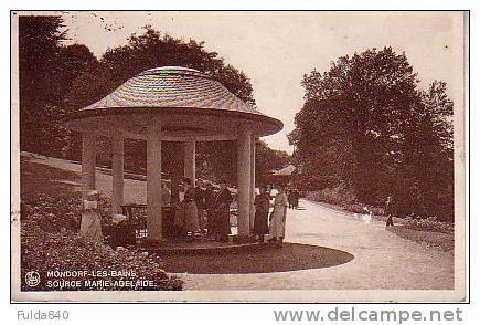 CPA.    MONDORF-LES-BAINS.   Source Marie-Adelaïde.          (animée) - Clervaux