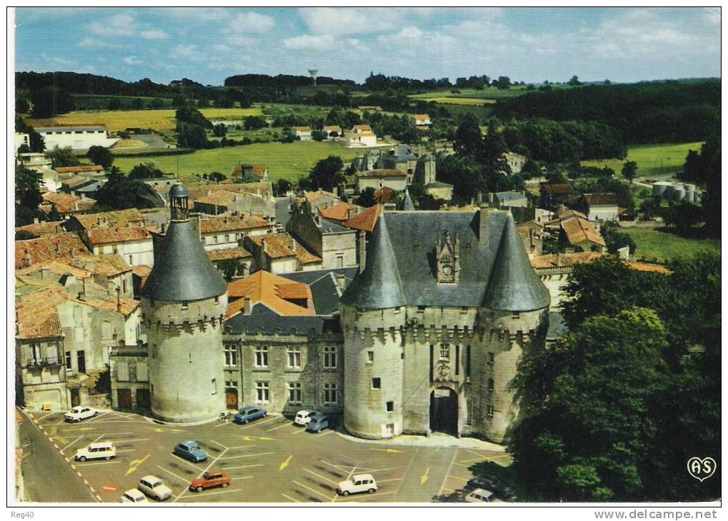 D17 - JONZAC - Le Chateau   - (GF) - Jonzac