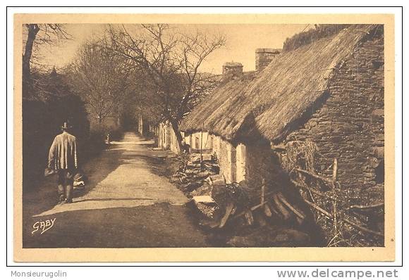 56 )) GOURIN, Avenue De Tronjoly Et Vieilles Maisons, Ed Gaby, ** - Gourin