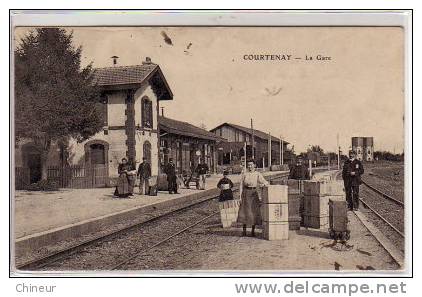 COURTENAY LA GARE VUE INTERIEURE ANNIMEE - Courtenay