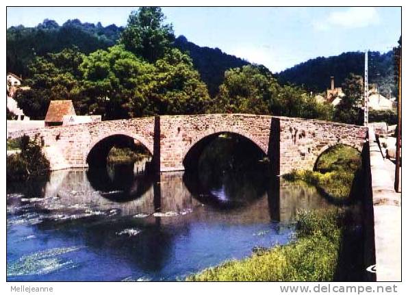 Cpsm Chambon Sur Voueize (23) Pont Romain , Années 70 . Flamme Chenerailles . Ed Cim - Bellegarde