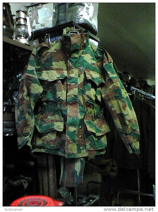 Veste Para Parachutiste Belge Avec Queue De Castor Années 50-60 Type Denison Smock Taille 3 - Uniforms