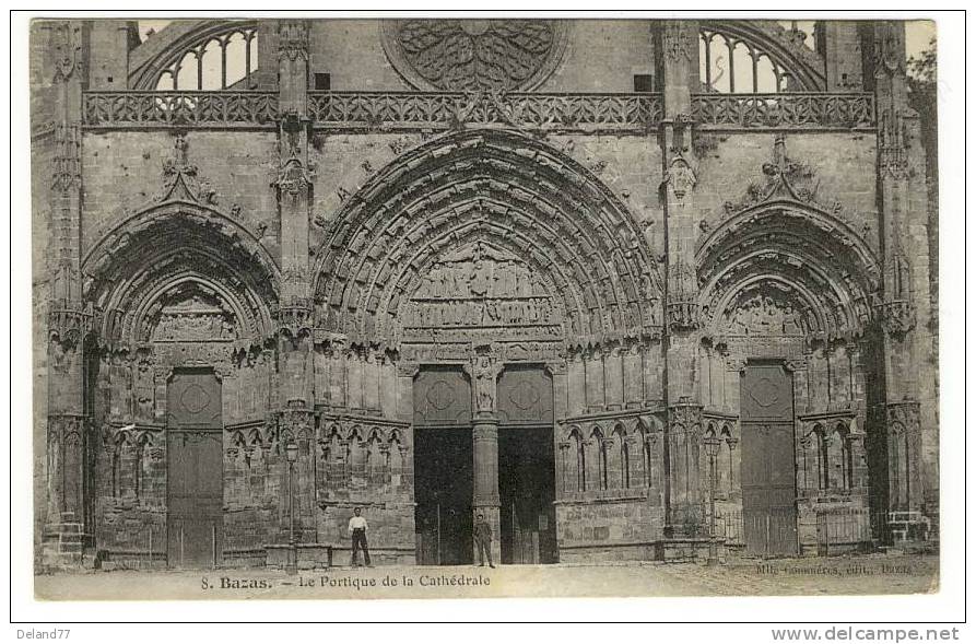 BAZAS  Le Portique De La Cathédrale - Bazas