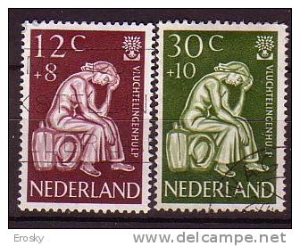 Q8721 - NEDERLAND PAYS BAS Yv N°717/18 - Used Stamps