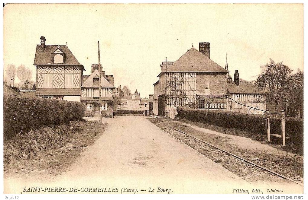 SAINT  -  PIERRE  -   DE  -  CORMEILLES ( EURE )   :  LE  BOURG - Bernay