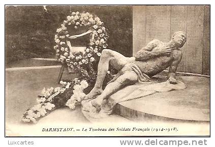 DARMSTADT. LE TOMBEAU DES SOLDATS FRANCAIS (1914-1918). - Darmstadt