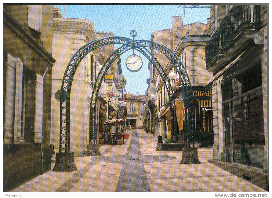 CPM De Pauillac   Rue Piétonne - Pauillac