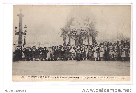 75 PARIS * 11 Novembre 1920 - A La Statue De Strasbourg, Délégation Des Alsaciens Et Lorrains * Belle CPA Très Animée - - Autres Monuments, édifices