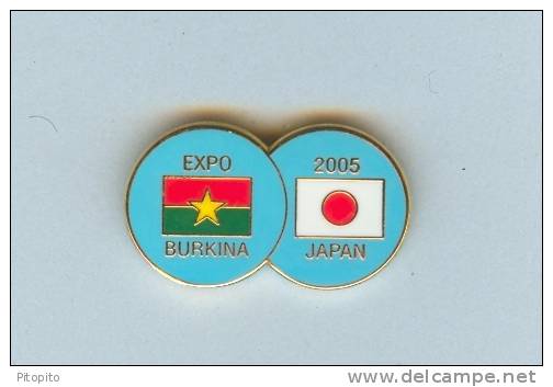 EXPO 2005 AICHI  - JAPÓN  PIN PABELLÓN DE BURKINA PINS - Sin Clasificación