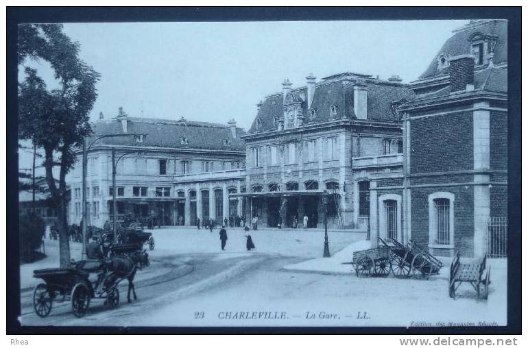 08 Charleville-Mézières Attelage Cheval Gare    D08D  C08105C RH058602 - Altri & Non Classificati