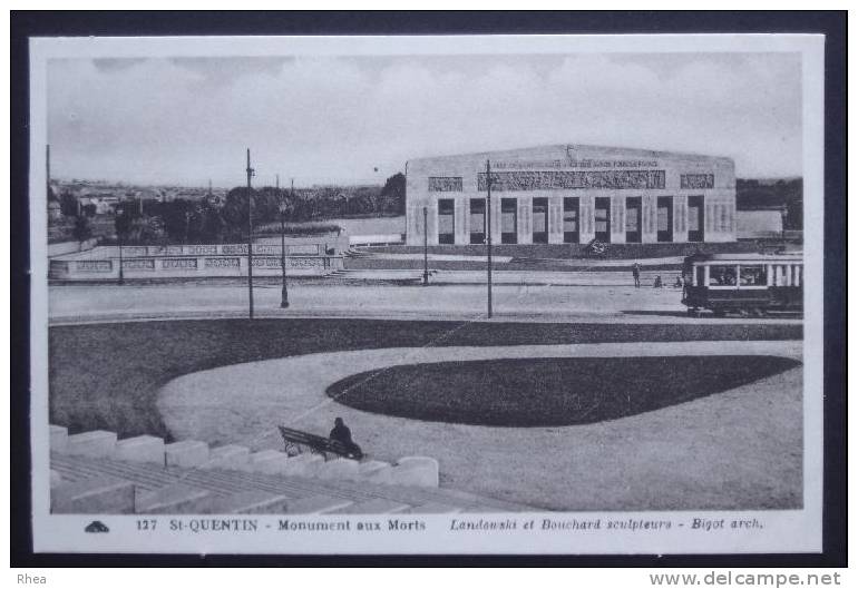 02 Saint-Quentin Monument Aux Morts Sépia D02D K02691K C02691C RH058418 - Saint Quentin