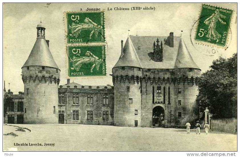 17 JONZAC Le Château - Jonzac