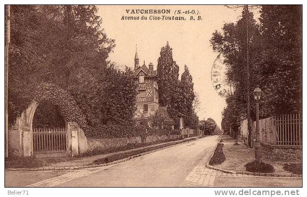 92 / Vaucresson. Avenue Du Clos Toutain - Vaucresson