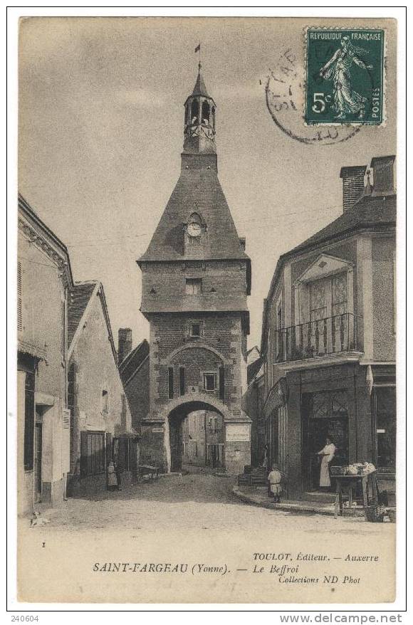 1  -  SAINT-FARGEAU  --  Le Beffroi - Saint Fargeau
