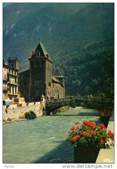 73 MOUTIERS L'Eveche Et Le Vieux Pont Sur L'Isere - Moutiers