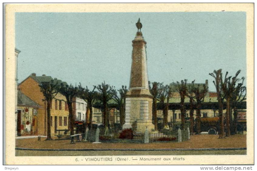61 - CPA Vimoutiers - Monument Aux Morts - Vimoutiers