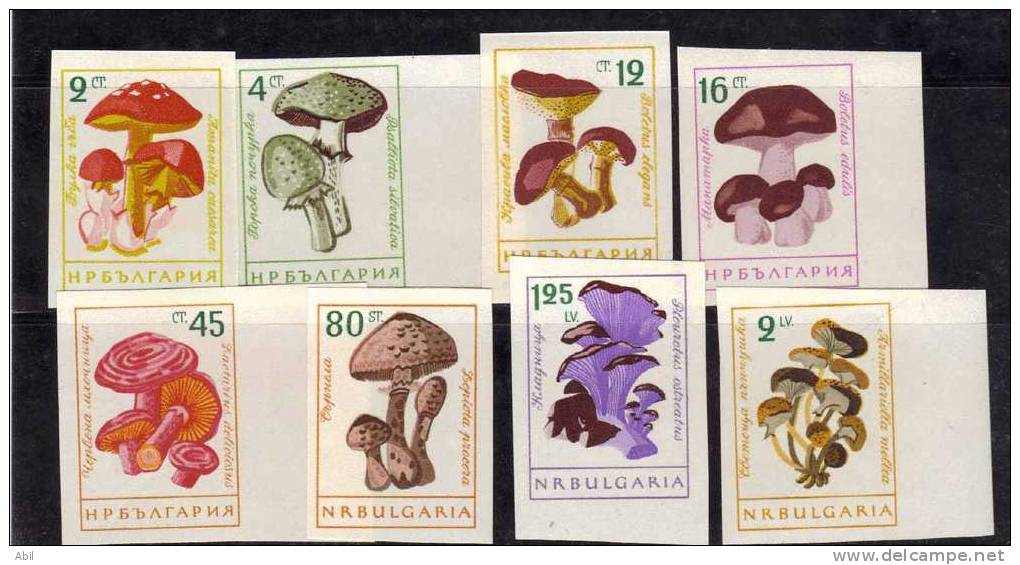 Bulgarie 1961 N°Y.T. :  1099 à 1106 N.D.** - Unused Stamps