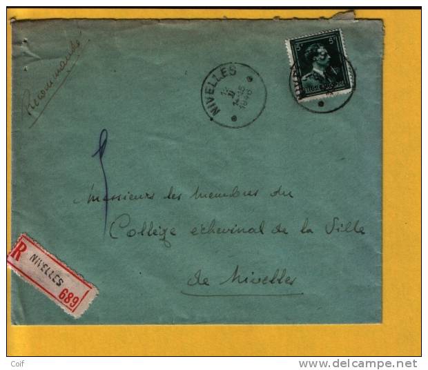 696 Op Aangetekende Brief Met Stempel NIVELLES   (VK) - 1936-1957 Open Kraag
