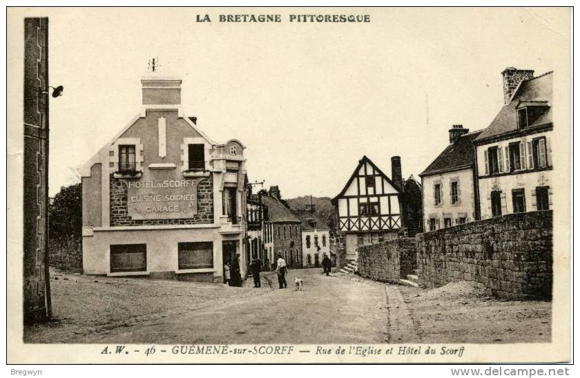56 - CPA Guéméné-sur-Scorff - Rue De L'Eglise Et Hôtel Du Scorff - Guemene Sur Scorff