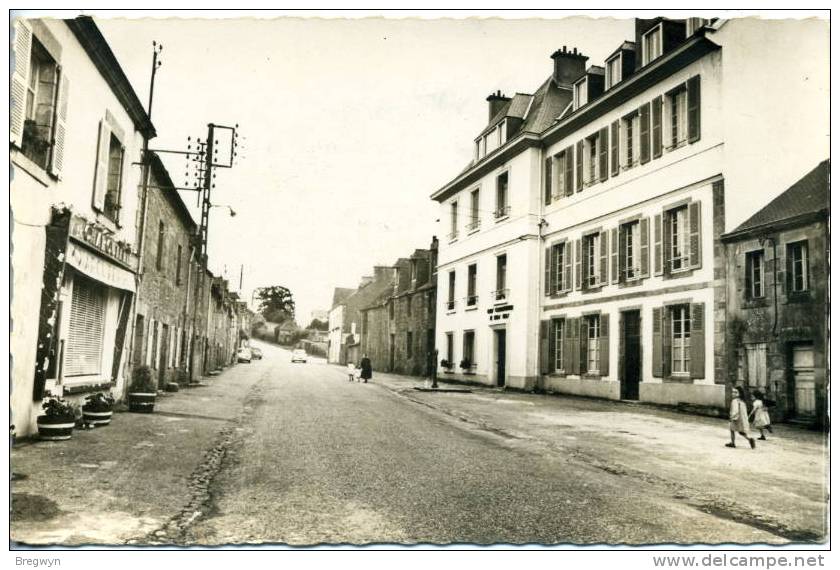 56 - Belle CPSM Guéméné-sur-Scorff - Cours Complémentaire De Filles - Guemene Sur Scorff