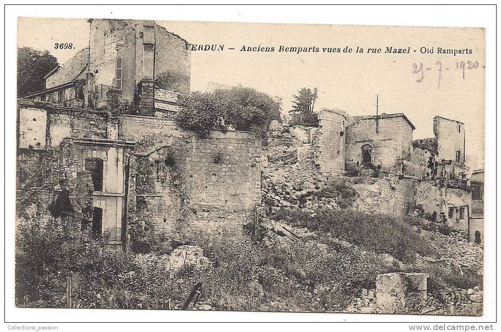 Cpa , 55 , VERDUN , Anciens Remparts Vue De La Rue Mazel , Voyagée 1920 - Verdun