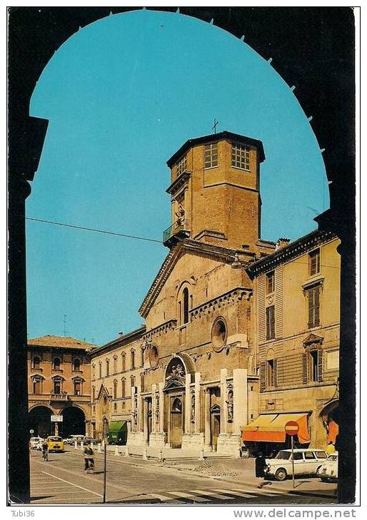 REGGIO EMILIA / CATTEDRALE / COLORI VIAGGIATA  1982 / ANIMATA E VETURE DI EPOCA. - Reggio Nell'Emilia