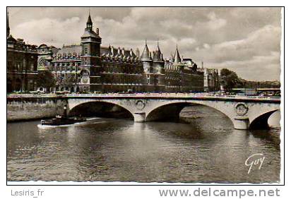 CP - PHOTO - PARIS - LA SEINE - LE PONT AU CHANGE ET LE PALAIS DE JUSTICE - CONCIERGERIE - 3.045 - GUY - - De Seine En Haar Oevers