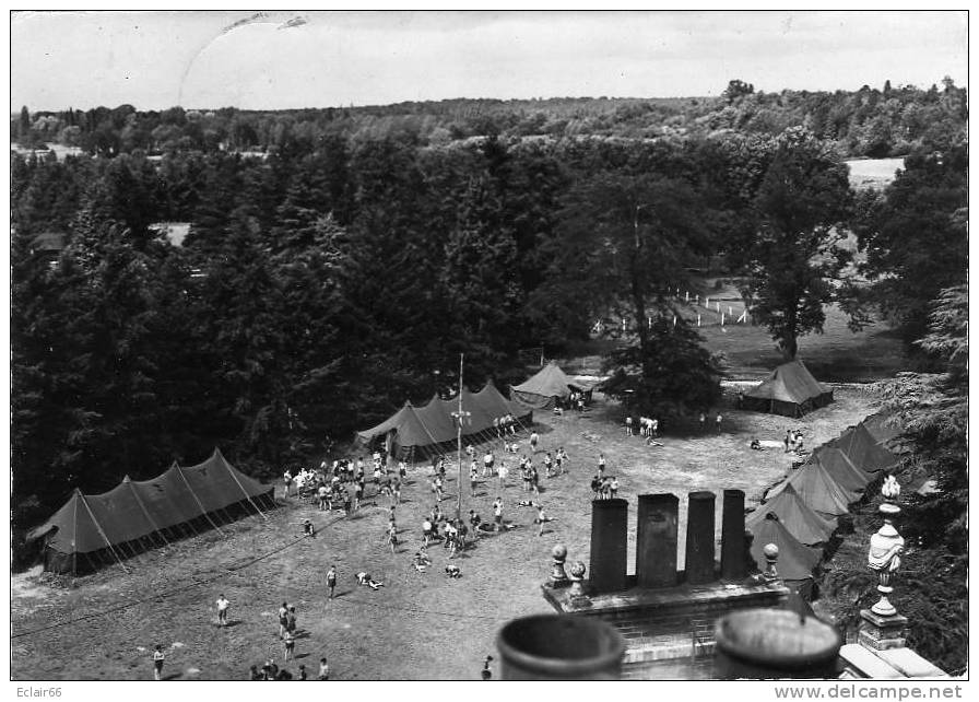 72 Malicorne Sur Sarthe : Camp De Vacances Animé  Vu Du Campanile Du Château De RivesartheCPSM Grd Format Année 1955 - Malicorne Sur Sarthe