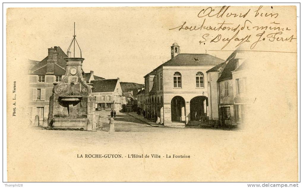 LA ROCHE-GUYON - L´Hôtel De Ville - La Fontaine. - La Roche Guyon