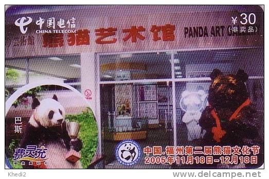 Télécarte Chine - ANIMAL - PANDA & Son Trophée - Pandabär Telefonkarte Phonecard - 89 - China