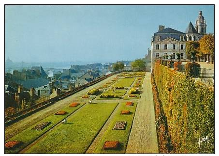 Blois - Terrasse De L'ancien Evêché - Hôtel-de-Ville - Blois