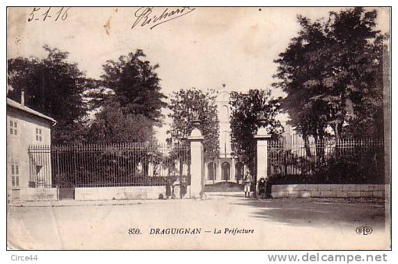 DRAGUIGNAN.LA PREFECTURE.. - Draguignan