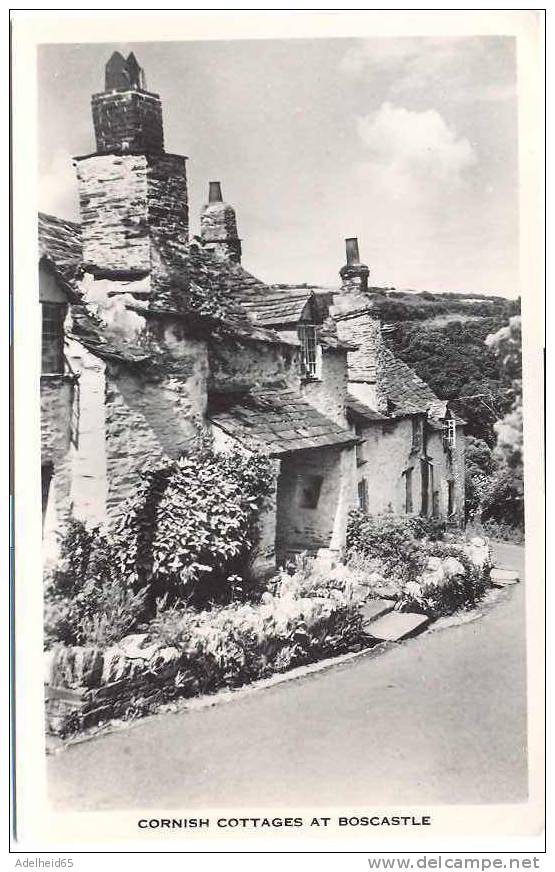 Cornish Cornwall Cottages At Boscastle, Ronald Youlton Real Photo PC, Tintagel - Sonstige & Ohne Zuordnung