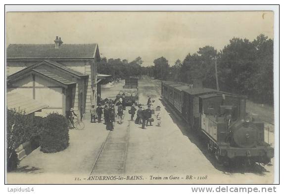 J 697 /CPA  ANDERNOS LES BAINS  (33)  TRAIN EN  GARE - Andernos-les-Bains