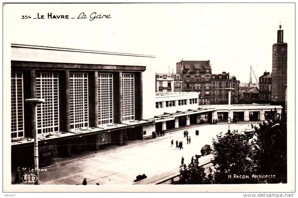 CPSM 76 LE HAVRE - La Gare  ( Architecte : H. Pacon). - Bahnhof