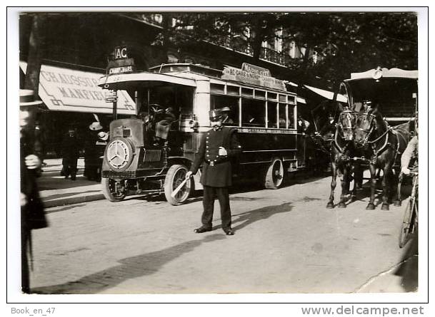 {54959} Paris 1900 La Circulation Sur Un Boulevard , Reproduction ; Animée , Ed  Guillemain ;  N° 2 ; Chevaux , Véhicule - Trasporto Pubblico Stradale