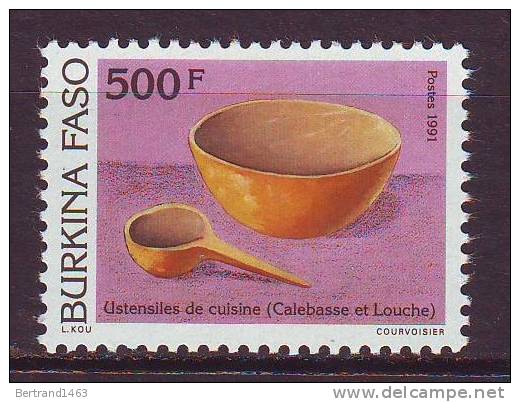 BURKINA FASO. 1992. YT 852**. Instruments De Cuisine - Burkina Faso (1984-...)