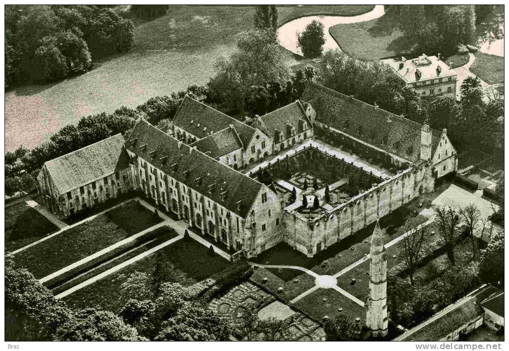 CPSM  RoYaumont Vue Aerienne - Asnières-sur-Oise