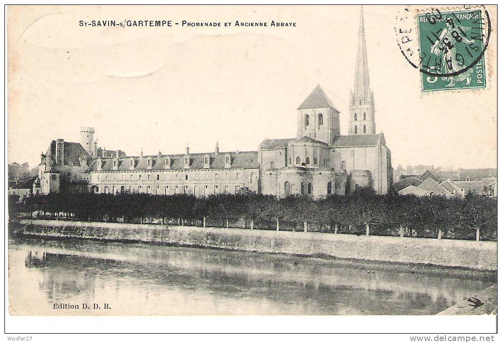 CPA  SAINT SAVIN  SUR GARTEMPE  Promenade Et Ancienne Abbaye - Saint Savin