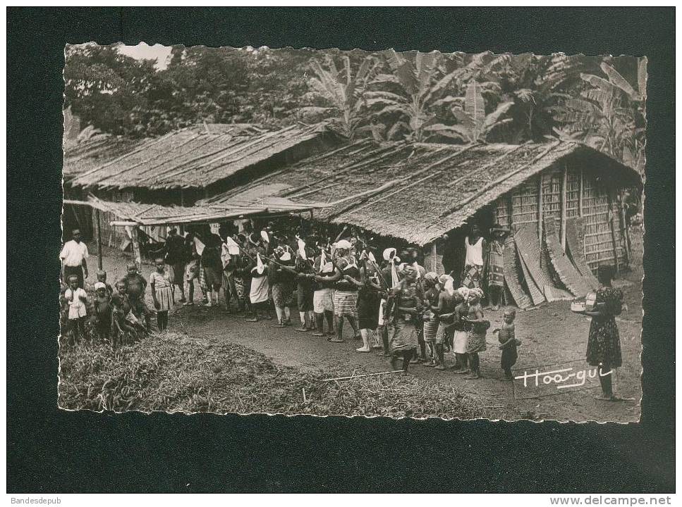 CPSM - Gabon - Danses Et Tam Tam Près De Lamabaréné ( Animée HOA QUI Librairie Victor Simarro 773) - Gabon